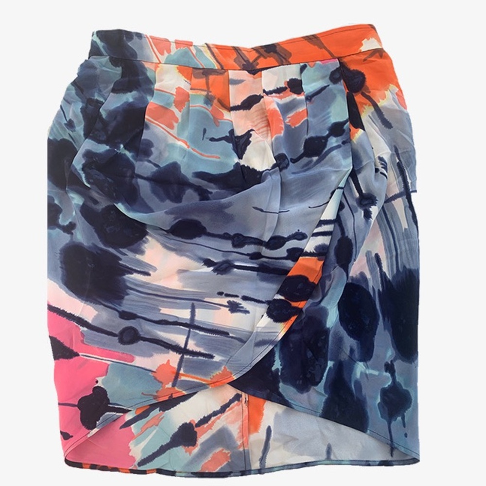 BCBGMAXAZRIA 100% Silk Skirt